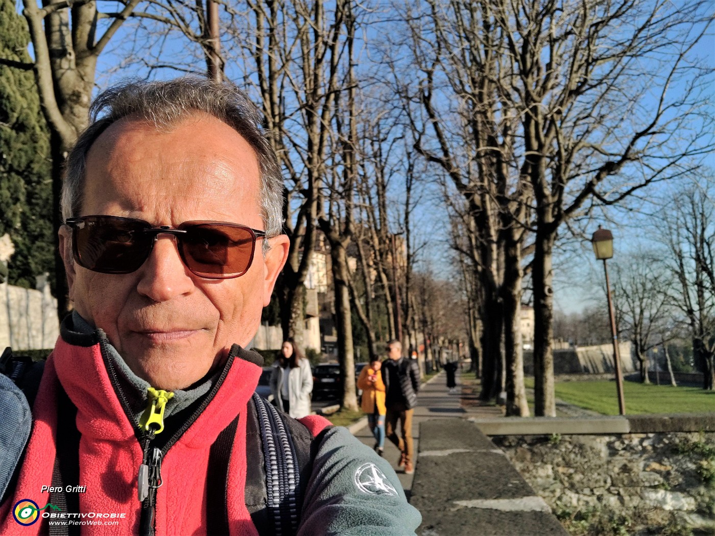 06 Sul Viale delle Mura.jpg